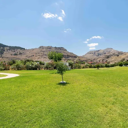 Haus In Kolympia Mit Parkplatz Und Bergblick By Interhome بيت للعطل *