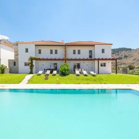 Haus In Kolympia Mit Parkplatz Und Bergblick By Interhome