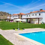 Haus In Kolympia Mit Parkplatz Und Bergblick By Interhome *