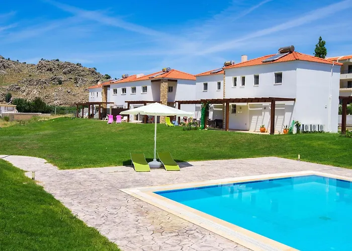 Haus In Kolympia Mit Parkplatz Und Bergblick By Interhome *